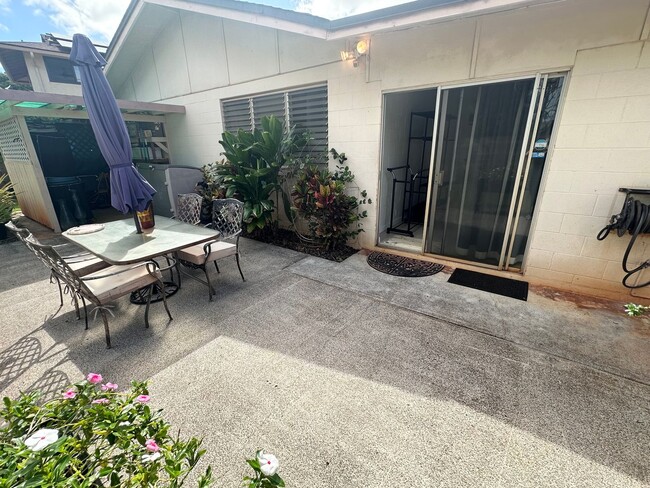property at 95-231-231 Kaopua Loop