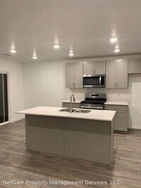 2024 N 375 W photo'