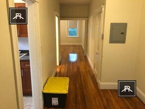 11 Egremont Rd in Boston, MA - Building Photo - Building Photo