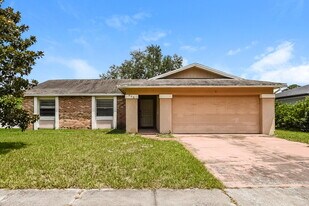 908 Red Oak Ct in Winter Springs, FL - Building Photo