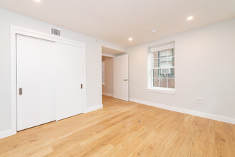 57 Fleet St, Unit #22 - 4 in Boston, MA - Building Photo - Building Photo