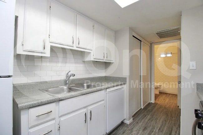 3002 E Waltann Ln, Unit 4 in Phoenix, AZ - Foto de edificio - Building Photo