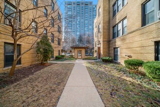 724 W Buena Ave, Unit 3F in Chicago, IL - Foto de edificio - Building Photo