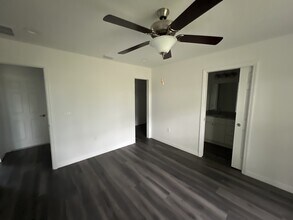 18 Maple Ln in Ocklawaha, FL - Foto de edificio - Building Photo