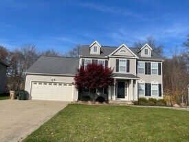 5892 Glen Eagles Dr in Medina, OH - Building Photo