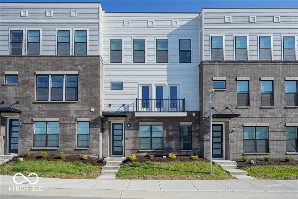 9728 Junction in Fishers, IN - Building Photo