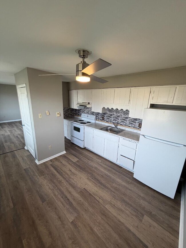 206 E 5th St in Mifflinville, PA - Building Photo - Building Photo