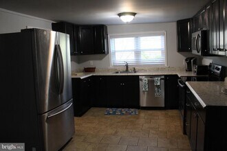 116 Greenbank Rd, Unit 1228 in Fredericksburg, VA - Building Photo - Building Photo