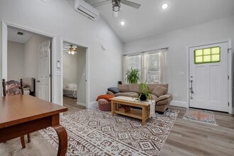 15 Arapaho Trail in Crawfordville, FL - Building Photo - Building Photo