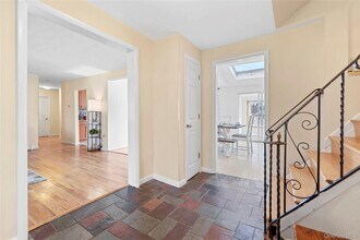 145 Washington Ave in Deer Park, NY - Building Photo - Building Photo