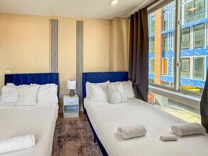 28 Poplar St in Philadelphia, PA - Building Photo - Building Photo