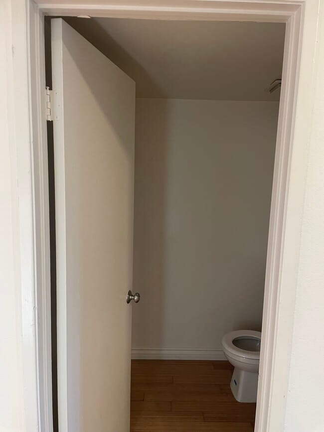 property at 211 Palmetto Dr