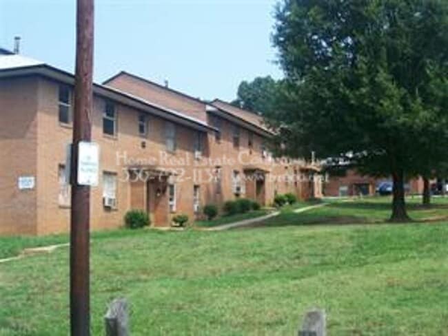 property at 2332 N Cherry St