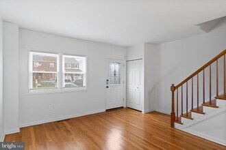 8100 Del Haven Rd in Dundalk, MD - Building Photo - Building Photo