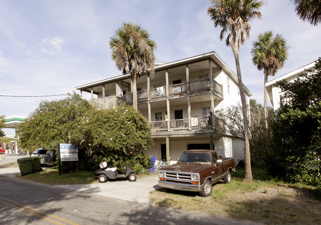 106 E Hudson Ave in Charleston, SC - Building Photo