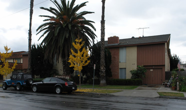 The Dorian in Los Alamitos, CA - Foto de edificio - Building Photo