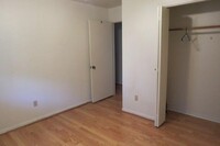105 Normal Park Dr photo'