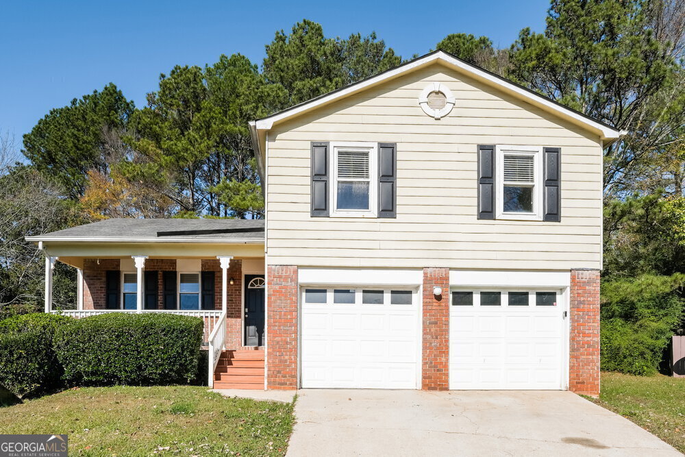 841 Arbor Ct in Stone Mountain, GA - Building Photo