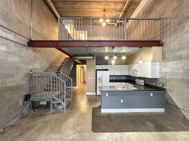 2515 SW 35th Pl in Gainesville, FL - Building Photo