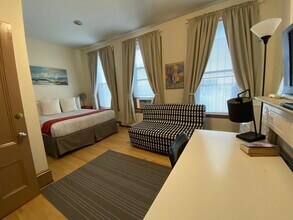 399 Massachusetts Ave, Unit 4 in Boston, MA - Building Photo - Building Photo