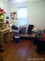 26 Haskell St, Unit 1 in Boston, MA - Building Photo