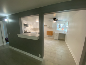 7616 W Higgins Ave in Chicago, IL - Building Photo - Building Photo