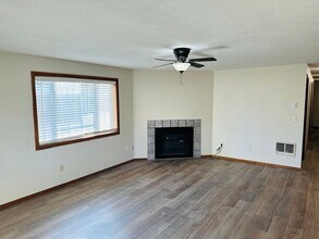 1016 NE 100th Ave in Vancouver, WA - Building Photo - Building Photo