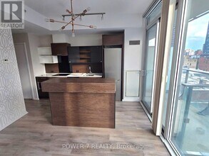 75 St Nicholas St in Toronto, ON - Building Photo - Building Photo