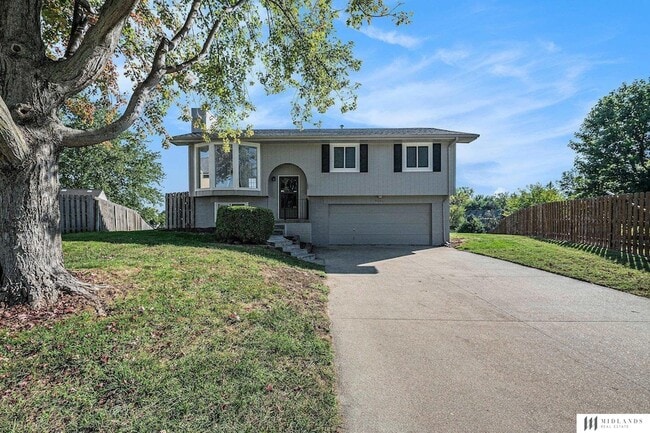3105 Mirror Cir in Bellevue, NE - Building Photo - Building Photo
