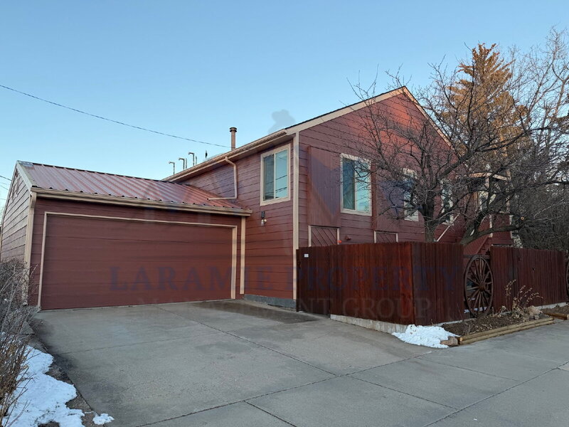 709 E Sheridan St in Laramie, WY - Building Photo