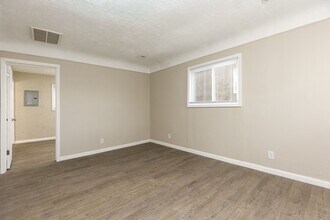 564 Marquette Dr in Detroit, MI - Building Photo - Building Photo