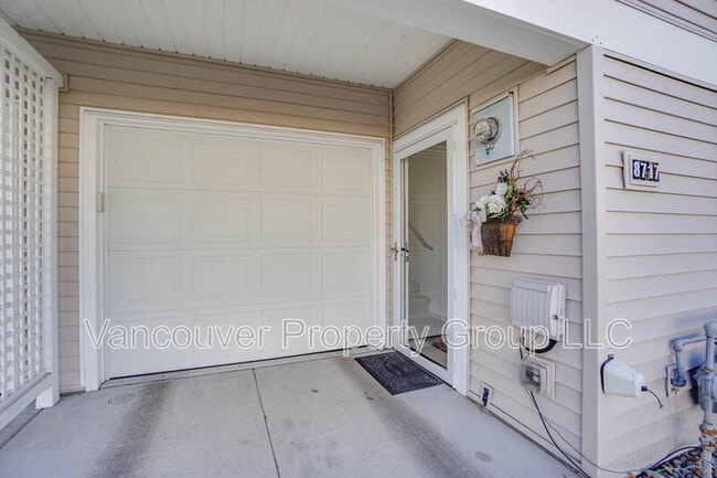 8717 NE 17th St in Vancouver, WA - Building Photo - Building Photo