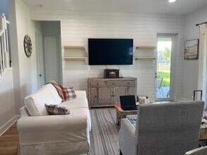 15402 Goldfinch Cir in Westlake, FL - Building Photo - Building Photo