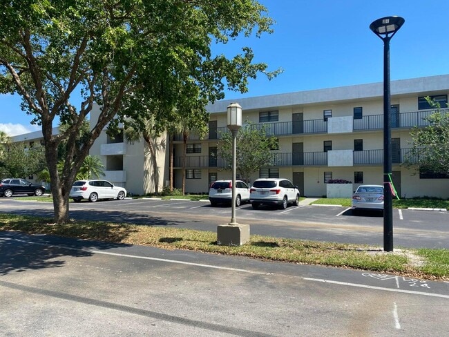 2420 Deer Creek Country Club Blvd