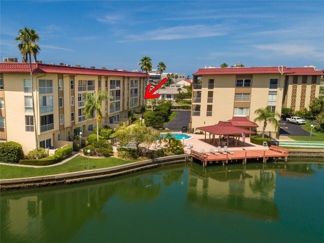 105 Island Way, Unit 131 in Clearwater, FL - Building Photo - Building Photo