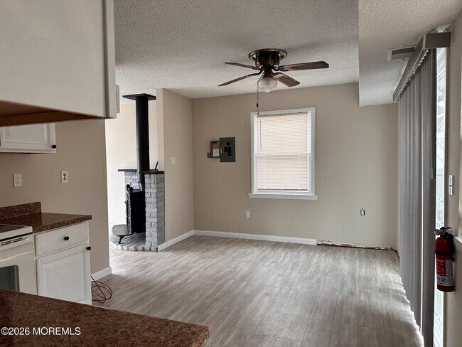 24 Anchor Rd in Barnegat Township, NJ - Building Photo - Building Photo