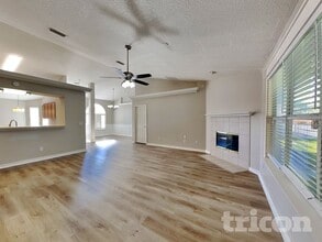 2968 Majestic Oaks Ln in Green Cove Springs, FL - Building Photo - Building Photo