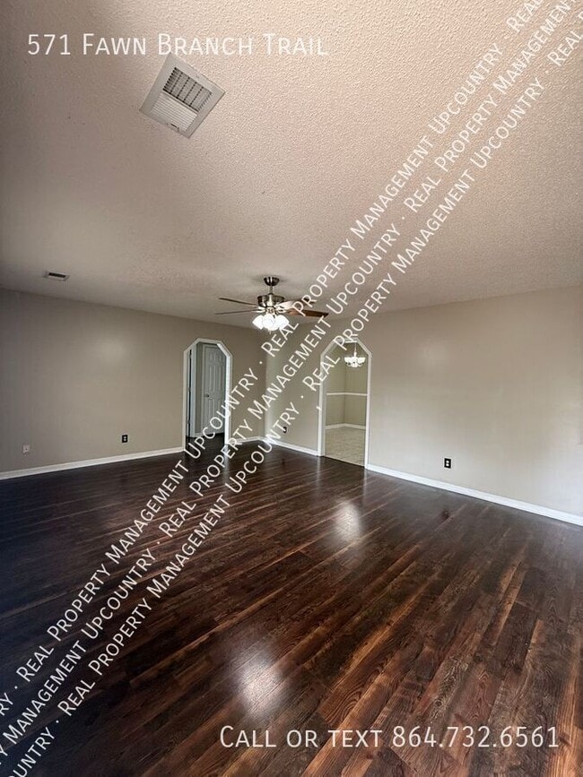 571 Fawn Branch Trail in Boiling Springs, SC - Building Photo - Building Photo