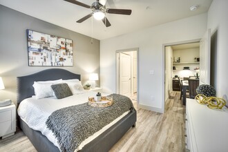 Milwee Street Apartments in Houston, TX - Building Photo - Building Photo