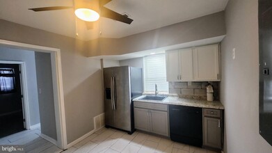 1199 46th Pl SE, Unit 3 in Washington, DC - Building Photo - Building Photo