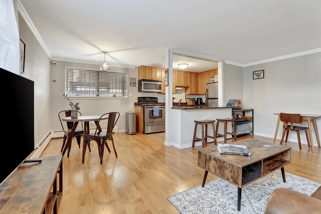 property at 1151 N Marion St
