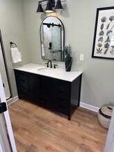 4702 Apple Tree Dr in Alexandria, VA - Foto de edificio - Building Photo