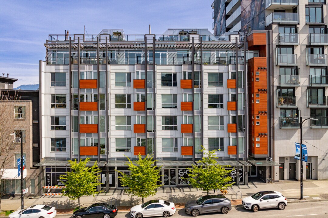 VYA in Vancouver, BC - Building Photo