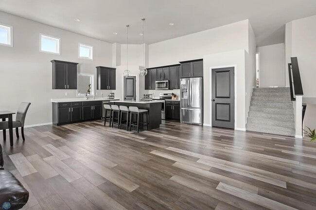 property at 752 Cathy Dr W