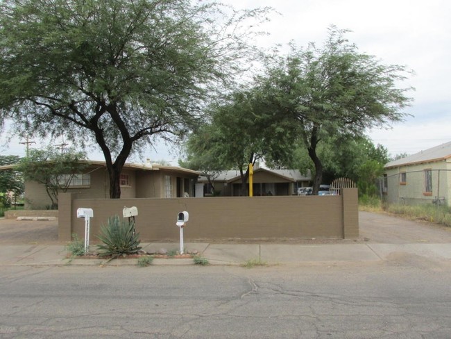 744 W Nevada St in Tucson, AZ - Building Photo - Building Photo