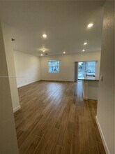 1672 SE 8th Ave in Florida City, FL - Building Photo - Building Photo
