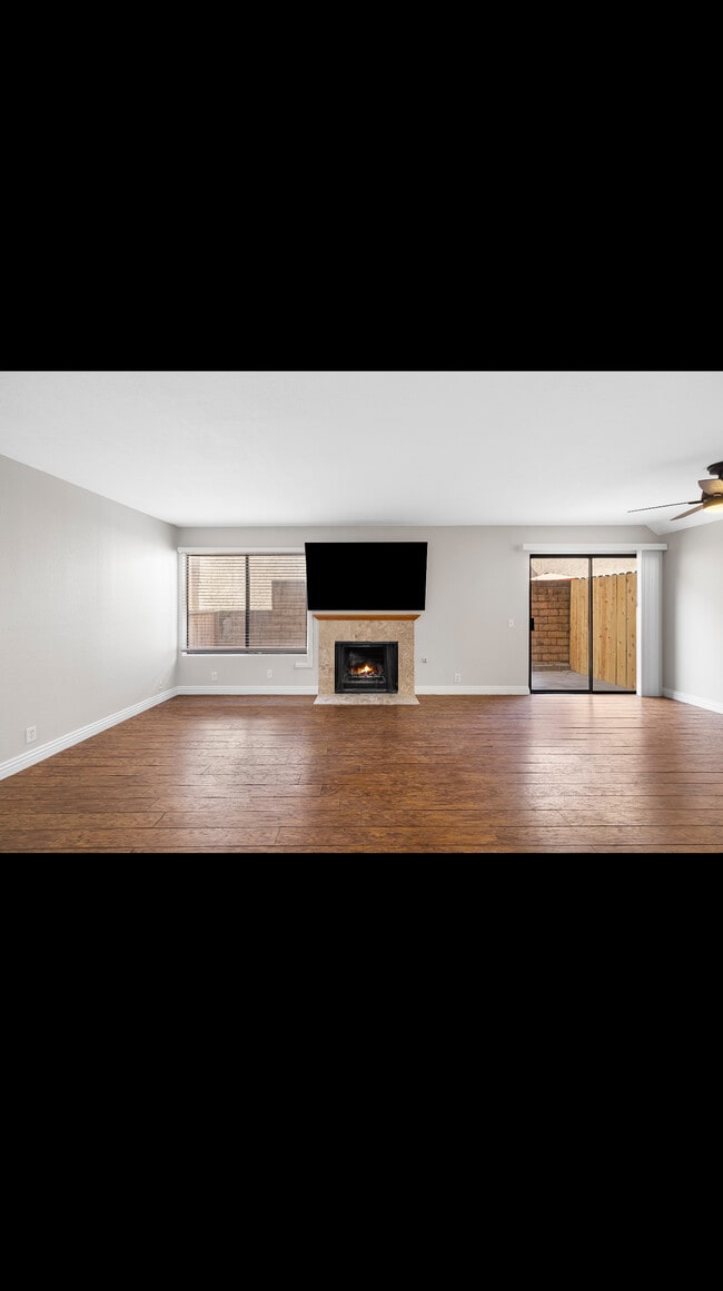 5291 Colodny Dr, Unit 16 in Agoura Hills, CA - Building Photo - Building Photo