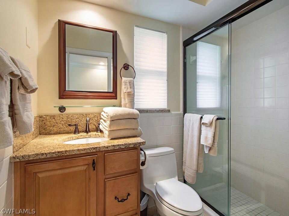 1400 Nautilus Rd in Naples, FL - Building Photo