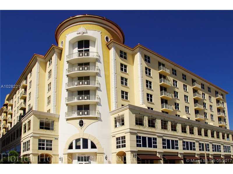 2030 Douglas Rd in Miami, FL - Foto de edificio