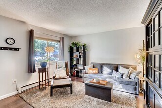 2226 Bowen St in Longmont, CO - Building Photo - Building Photo